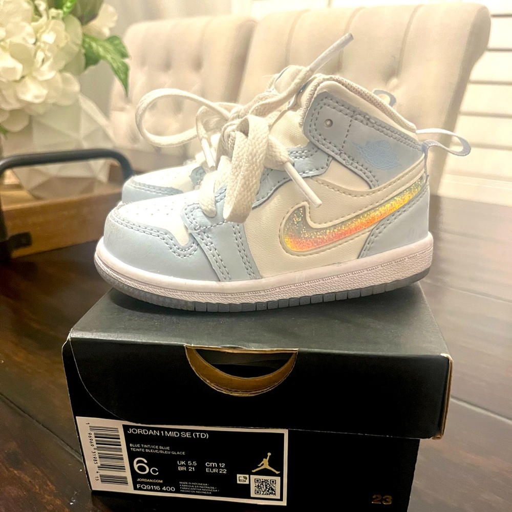 Jordan 1 MID SE (TD)